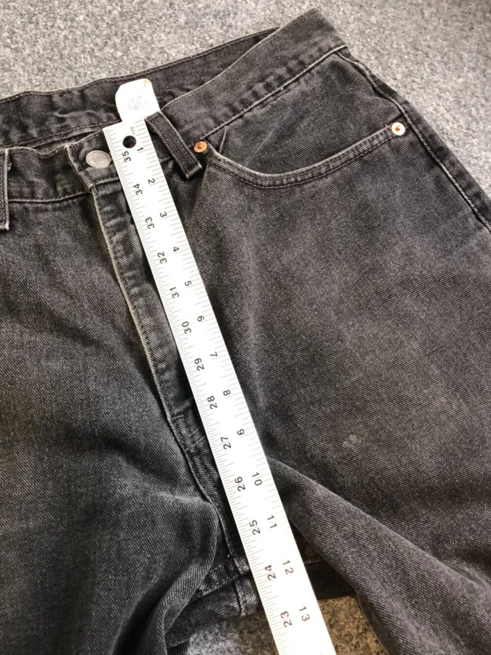 Vintage Levis 550 Jeans Mens 32x32 Faded Black Red Tab Grunge Made USA 2002 Y2K